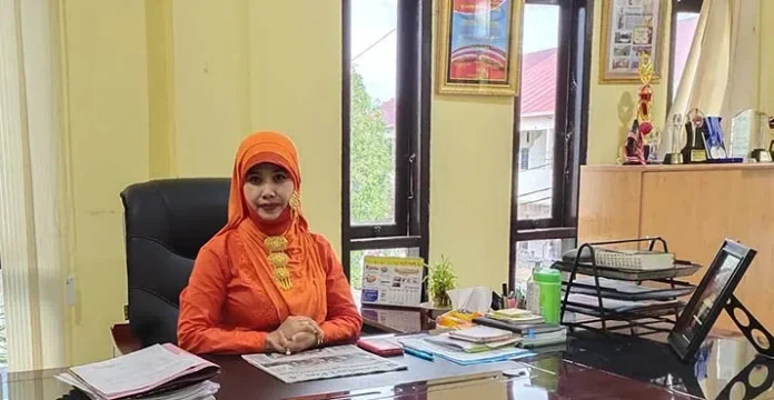 Direktur Poltekkes Kemenkes Kendari Askrening