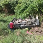 Tidak Mampu Menanjak, Mobil Pengangkut Buah di Kolut Masuk Jurang Tidak Mampu Menanjak, Mobil Pengangkut Buah di Kolut Masuk Jurang