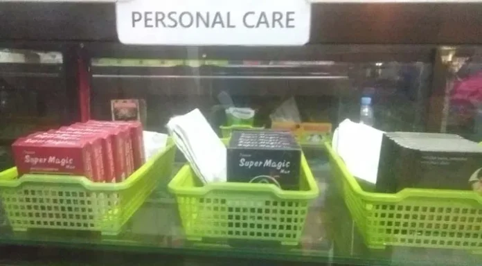 Jelang Tahun Baru di Kendari, Kondom Laris Dibeli Remaja