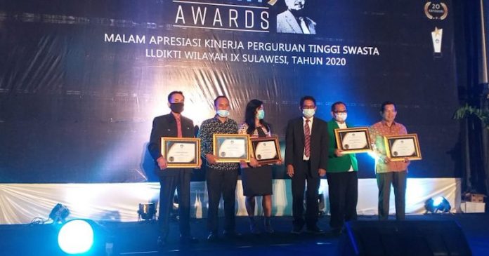 Universitas Muhammadiyah Kendari Raih 4 Penghargaan di LLDIKTI Awards