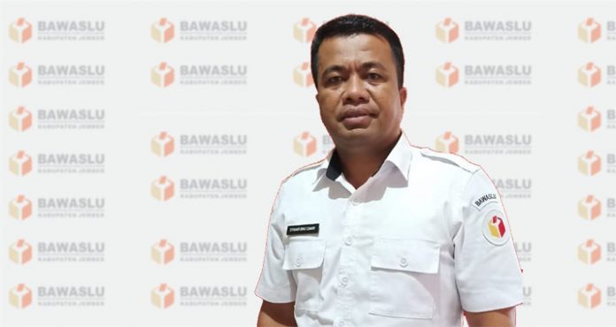 Koordinator Sekretariat Bawaslu Kabupaten Wakatobi Syahar Ibnu Isnain