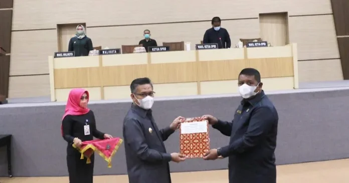 dprd kota APBD Pemkot Kendari 2021 Ditetapkan