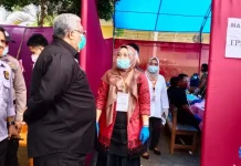 Gubernur Sultra Sempat Masuk TPS, Pamtup Minta Wartawan Hapus Foto Gubernur Sultra Sempat Masuk TPS, Pamtup Minta Wartawan Hapus Foto