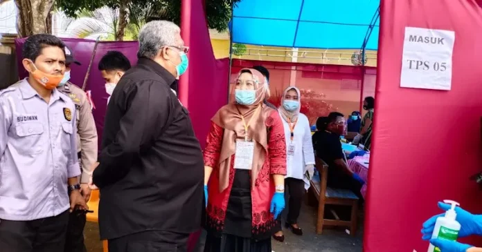 Gubernur Sultra Sempat Masuk TPS, Pamtup Minta Wartawan Hapus Foto