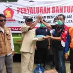 Legislator Gerindra Bantu Korban Banjir Bandang di Kolut Legislator Gerindra Bantu Korban Banjir Bandang di Kolut