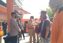 Gandeng Tukang Ojek, Pemkab Kolaka Sosialisasikan Prokes Covid-19 Gandeng Tukang Ojek, Pemkab Kolaka Sosialisasikan Prokes Covid-19