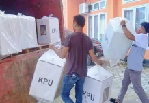 170 Kotak Suara Tiba di KPU Butur 170 Kotak Suara Tiba di KPU Butur