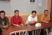 Rusmin-Senawan Siap Ajukan Gugatan ke MK Rusmin-Senawan Siap Ajukan Gugatan ke MK