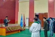 Rektor USN Kolaka Lantik 21 Pejabat Fungsional Rektor USN Kolaka Lantik 21 Pejabat Fungsional