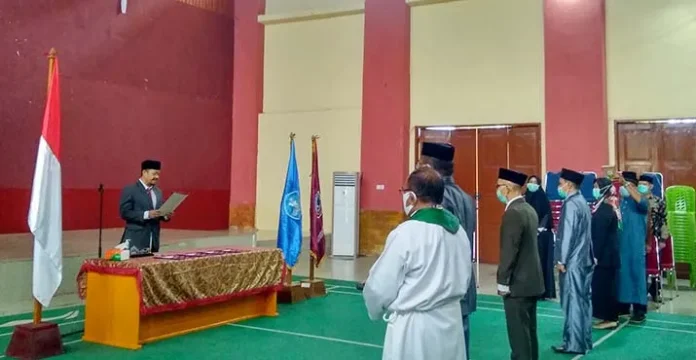 Rektor USN Kolaka Lantik 21 Pejabat Fungsional