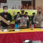 Lima Buruh Pelabuhan di Baubau Bunuh Mantan Rekan Kerjanya Lima Buruh Pelabuhan di Baubau Bunuh Mantan Rekan Kerjanya