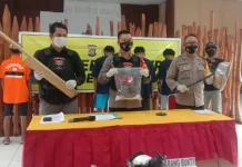 Lima Buruh Pelabuhan di Baubau Bunuh Mantan Rekan Kerjanya Lima Buruh Pelabuhan di Baubau Bunuh Mantan Rekan Kerjanya