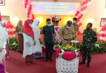 Bupati Kolaka Harapkan Peran Para Ibu dalam Menangani Sebaran Covid-19 Bupati Kolaka Harapkan Peran Para Ibu dalam Menangani Sebaran Covid-19