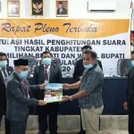 Pleno KPU Konkep, Paslon Amrullah-Lutfi Raih 12.769 Suara Pleno KPU Konkep, Paslon Amrullah-Lutfi Raih 12.769 Suara