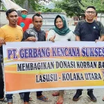 Peduli Banjir, PT GKS Salurkan Ratusan Paket Makanan Siap Saji Peduli Banjir, PT GKS Salurkan Ratusan Paket Makanan Siap Saji