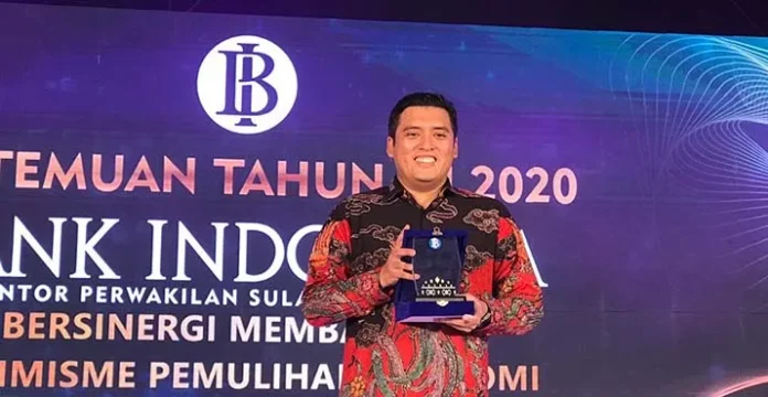 rindabankmandiri Area Head Bank Mandiri Kendari, Rindra Setyawan