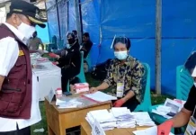 Usai Mencoblos, Ruksamin Kunjungi TPS di 4 Kecamatan Usai Mencoblos, Ruksamin Kunjungi TPS di 4 Kecamatan