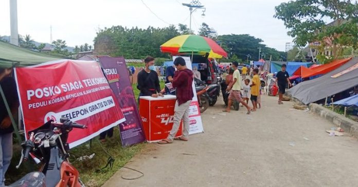 Jaringan Pulih 100%, Telkomsel Sediakan Posko Telepon Gratis di Sulbar