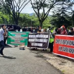 Keluarga Pasien Bersalin yang Meninggal di RSUD Kolut Mengadu ke DPRD Keluarga Pasien Bersalin yang Meninggal di RSUD Kolut Mengadu ke DPRD