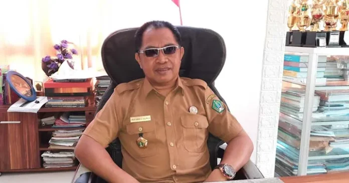 Kepala Dinas Dikbud Kolut Muh Idrus