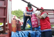 Pertamina Turunkan Bantuan Sembako Hingga Gas LPG di Sulbar Pertamina Turunkan Bantuan Sembako Hingga Gas LPG di Sulbar