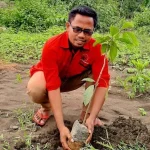 PDI Perjuangan Busel Tanam Ratusan Pohon di Bantaran Sungai Masiri PDI Perjuangan Busel Tanam Ratusan Pohon di Bantaran Sungai Masiri