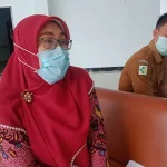 Laboratorium BLUD RS Konawe Raih Penghargaan Penanggungjawab Laboratorium BLUD RS Konawe, dr. Uci Najmia