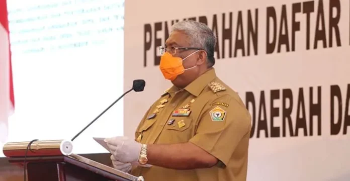 alimazii Gubernur Sulawesi Tenggara (Sultra) Ali Mazi