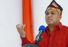 Arusani Minta Generasi Muda Terlibat Kembangkan Produk Khas Busel Bupati Busel, La Ode Arusani