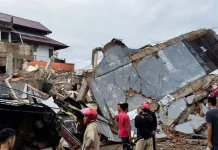 Gempa Sulbar, 27 Orang Meninggal di Majene dan Mamuju Gempa Sulbar, 27 Orang Meninggal di Majene dan Mamuju