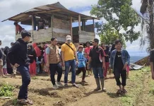 Haerul Saleh Tinjau Perkebunan Agrowisata di Desa Ulu Konaweha Haerul Saleh Tinjau Perkebunan Agrowisata di Desa Ulu Konaweha