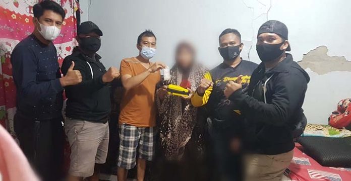 Simpan Sabu 52,4 Gram, Ibu Rumah Tangga di Kolaka Dibekuk