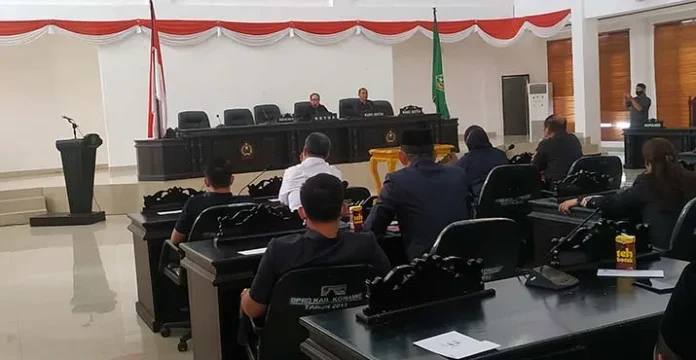 Paripurna Berlangsung Alot, Proses Pergantian Ketua DPRD Konawe Tetap Lanjut