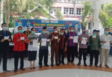 10 Orang Penerima Vaksin Covid-19 di Konawe Telah Disuntik 10 Orang Penerima Vaksin Covid-19 di Konawe Telah Disuntik