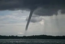 Angin Kencang Ubrak-abrik Puluhan Rumah di Wakatobi Ilustrasi angin beliung