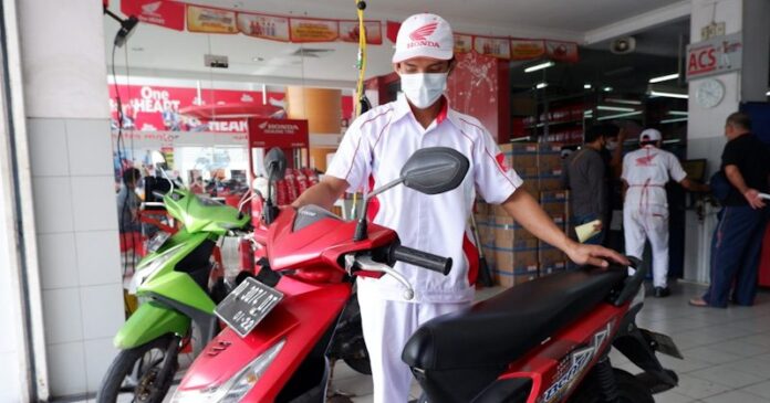 AHASS Beri Servis Gratis di Area Kalubibing dan Kantor Bupati Sulbar