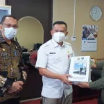 Pemprov Sultra Perjuangkan Pulau Kawikawia Sebagai Wilayah Buton Selatan Pemprov Sultra Perjuangkan Pulau Kawikawia Sebagai Wilayah Buton Selatan