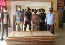 Polres Kendari Tangkap Pelaku Pencurian Spesialis Daun Pintu Polres Kendari Tangkap Pelaku Pencurian Spesialis Daun Pintu