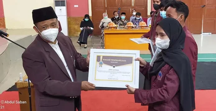 Organisasi Mahasiswa USN Kolaka Dikukuhkan Serentak