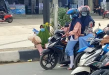 Demi Kebutuhan Hidup, Penjual Tisu Masih Marak di Lampu Merah Kendari Demi Kebutuhan Hidup, Penjual Tisu Masih Marak di Lampu Merah Kendari
