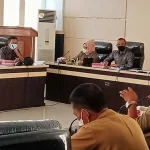 DPRD Kendari Raker dengan Para Camat Bahas Pendataan Penduduk DPRD Kendari Raker dengan Para Camat Bahas Pendataan Penduduk