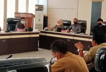 DPRD Kendari Raker dengan Para Camat Bahas Pendataan Penduduk DPRD Kendari Raker dengan Para Camat Bahas Pendataan Penduduk