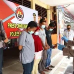 Komplotan Pencuri Minimarket Lintas Kabupaten Berhasil Dibekuk Komplotan Pencuri Minimarket Lintas Kabupaten Berhasil Dibekuk