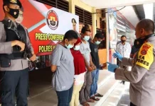 Komplotan Pencuri Minimarket Lintas Kabupaten Berhasil Dibekuk Komplotan Pencuri Minimarket Lintas Kabupaten Berhasil Dibekuk