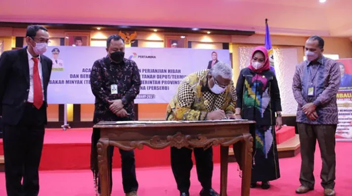 Perkuat Layanan Masyarakat, Pemprov Sultra Hibahkan Tanah ke Pertamina