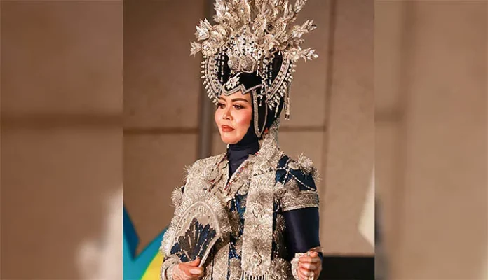 Ketua Tim Penggerak Pemberdayaan Kesejahteraan Keluarga (PKK) Kabupaten Buton Delya Montalalu La Bakry