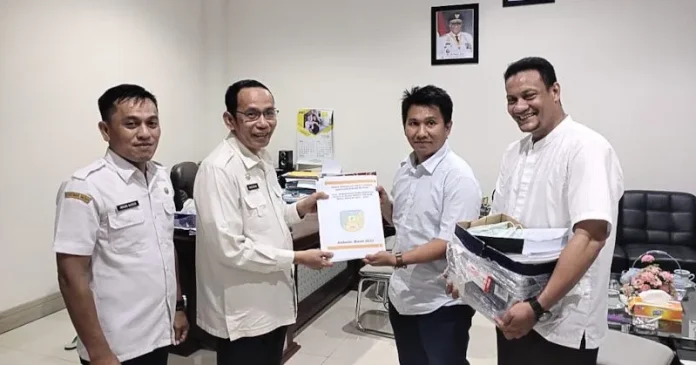 Pemprov Sultra Mulai Periksa Berkas Usulan Pengangkatan Surunuddin-Rasyid