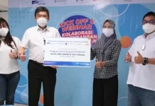 FIFGROUP Luncurkan Dana Bergulir untuk 588 UMKM Binaannya FIFGROUP Luncurkan Dana Bergulir untuk 588 UMKM Binaannya