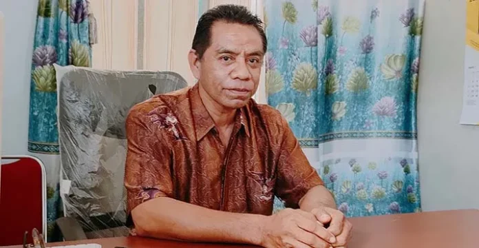Kepala Bidang Ketenagaan, Diknas Mubar, Sudarmawan