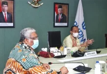 Gubernur Ali Mazi Upayakan Buton Jadi Kawasan Industri Aspal Gubernur Ali Mazi Upayakan Buton Jadi Kawasan Industri Aspal